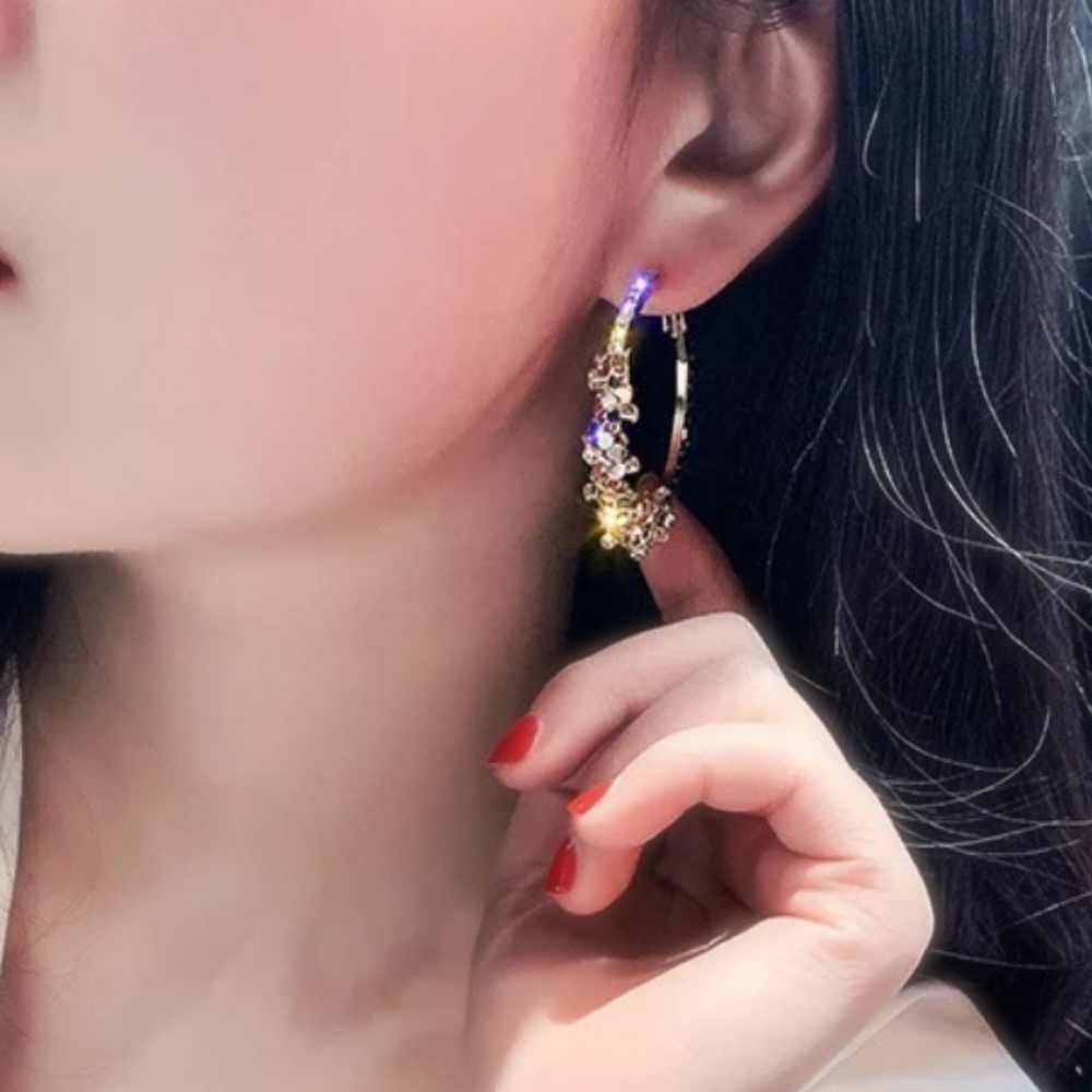 🎀Golden Sequence Statement Hoops - Picture 2 of 4